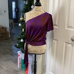 Express Elegant Purple One-Shoulder Top Size M